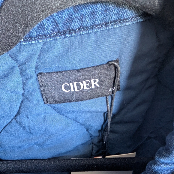 Denim Tie Front Bow Oversized Quilted Jacket Curve & Plus - Picture 4 of 5